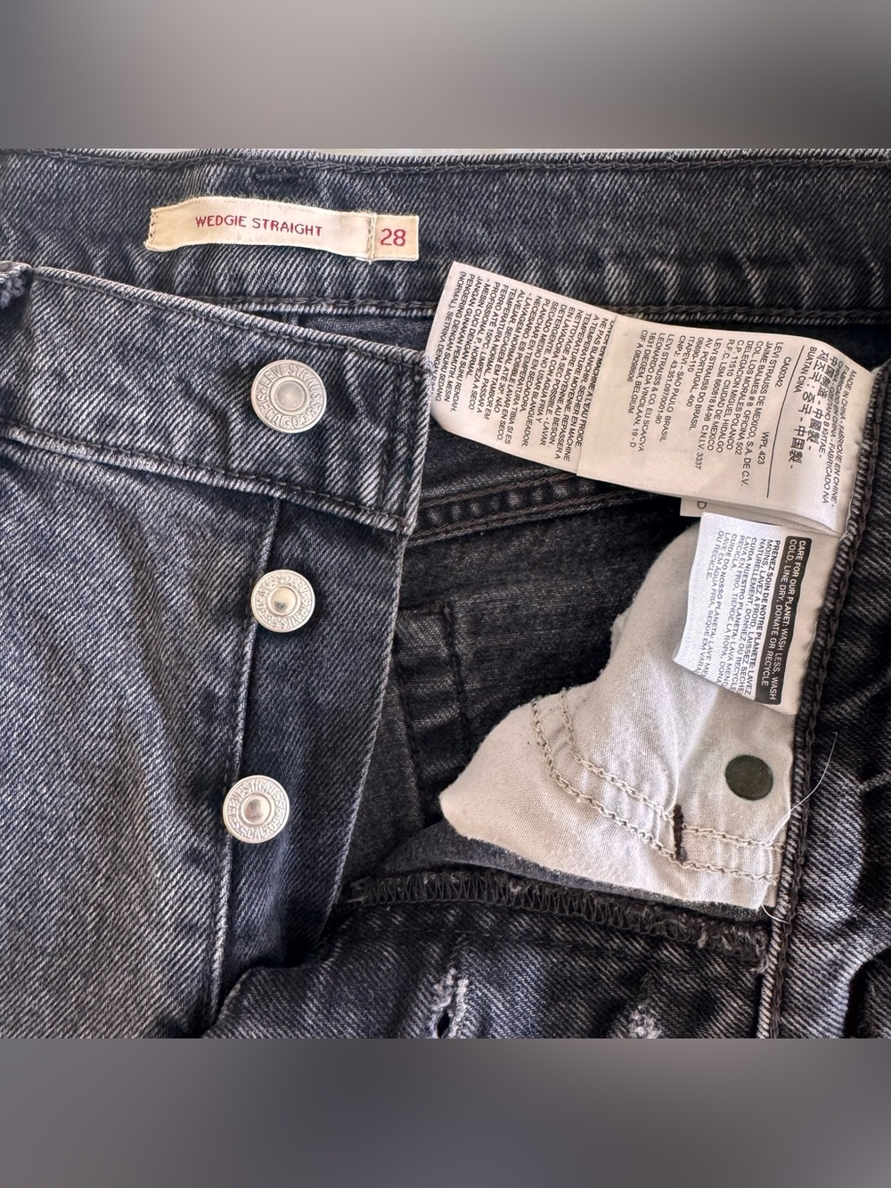 LEVI’s Wedgie Straight Leg Jean That Girl - Picture 9 of 10